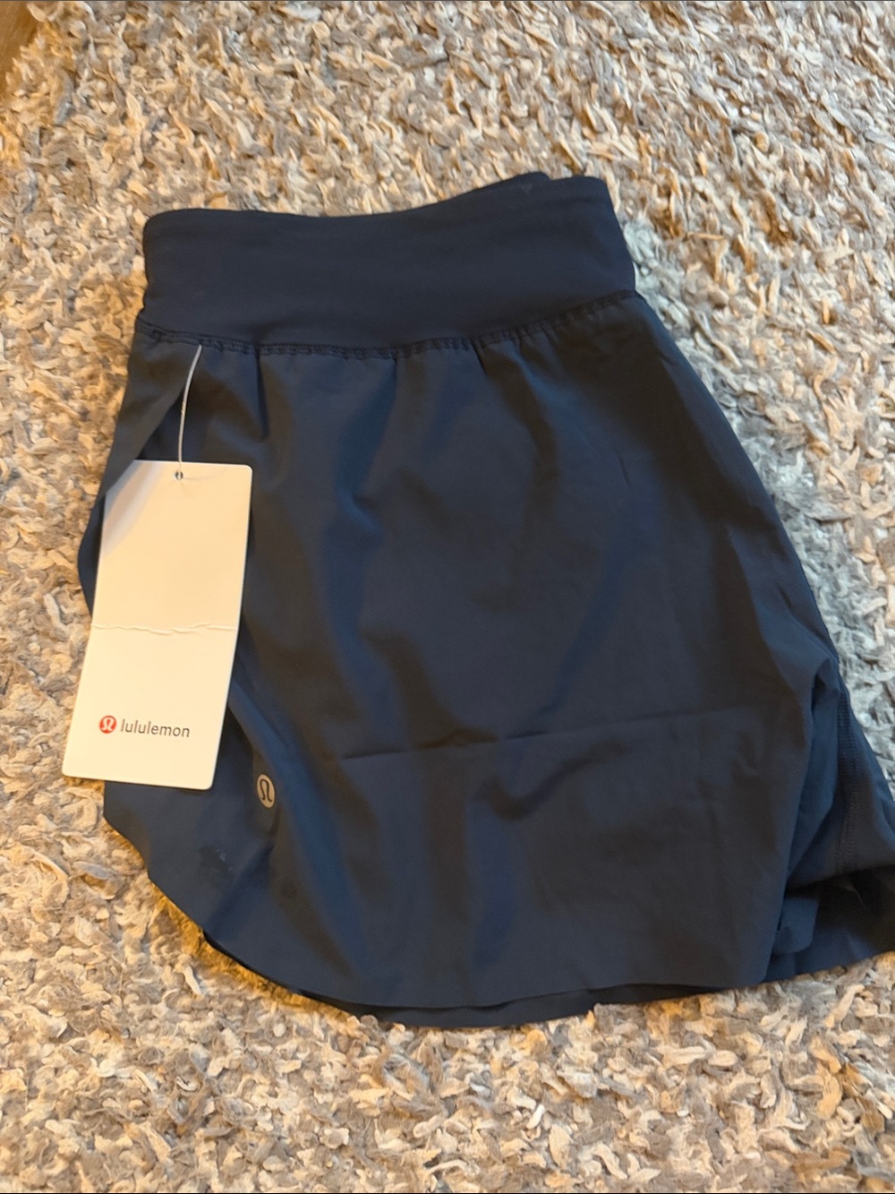 BNWT Lululemon Fast and Free High-Rise Split Short 3’’ - Picture 3 of 8